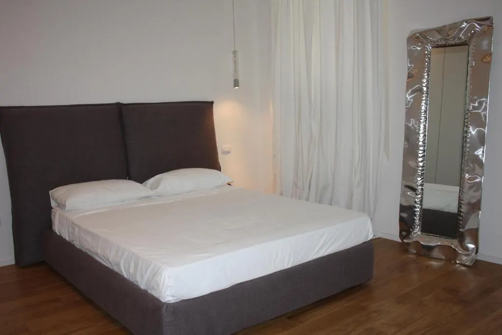 B&B San Petronio Vecchio 2*, Bologna Italy